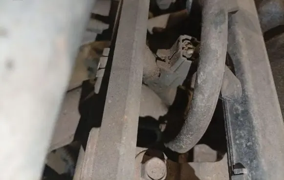 Mazda 323 Fuel injector