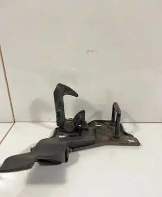Skoda Roomster (5J) Engine bonnet/hood lock/latch loop/hook 5J0823480B CZBN3