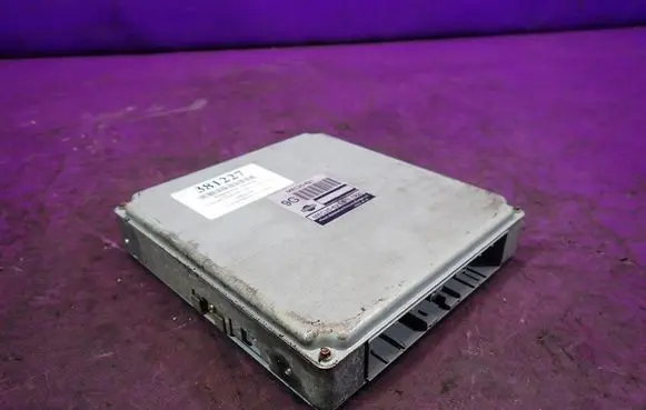 Nissan Almera Tino Engine control unit/module ECU 