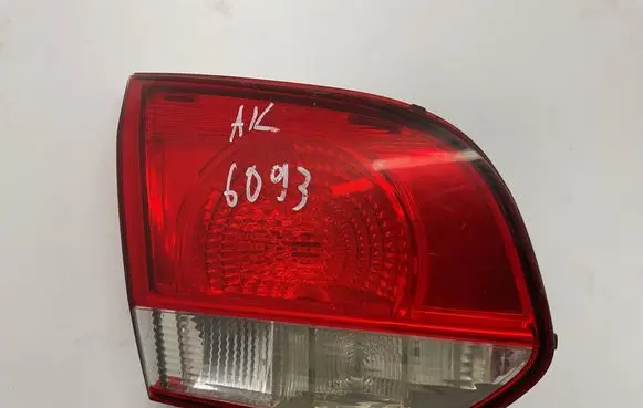 Tailgate rear/tail lights