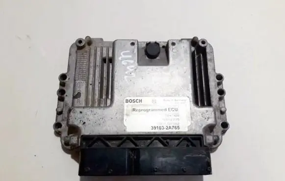 KIA Ceed Engine control unit/module 391032a765 13250605