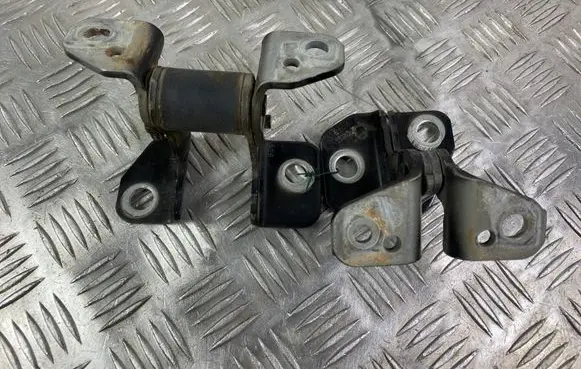 Front door hinge set