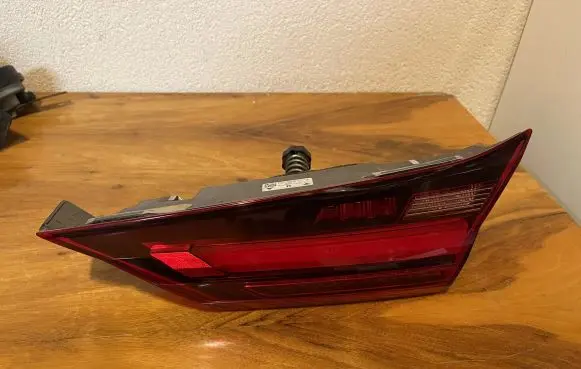 BMW 1 F40 Tailgate rear/tail lights 7450852