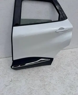Renault Captur Rear door 