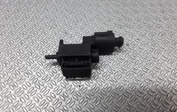 Skoda Octavia Mk2 (1Z) Turbo solenoid valve 037906283C