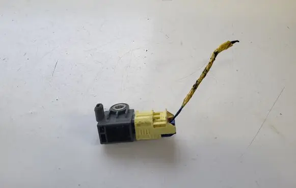 KIA Sportage Airbag deployment crash/impact sensor