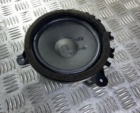 Volvo XC70 Front door speaker 30657445