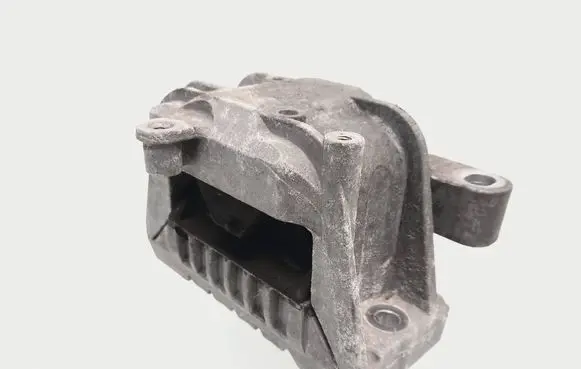 Volkswagen Golf V Engine mount bracket 1k0199262cg
