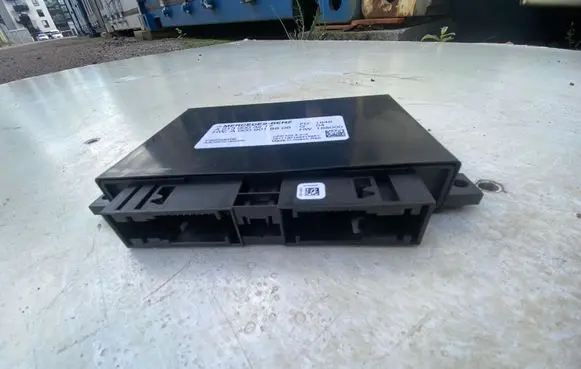 Mercedes-Benz C W205 Parking PDC control unit/module A2139003217 A0009018906 A3C0372180000