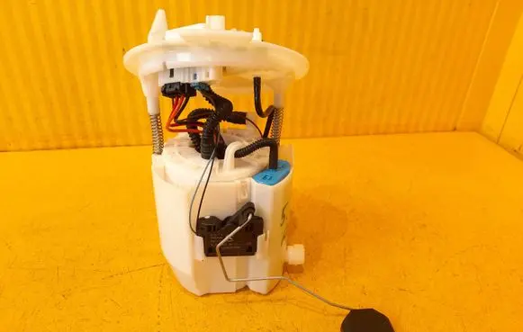 Mercedes-Benz E W238 In-tank fuel pump A2054704900
