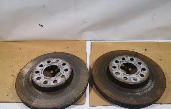 Volkswagen Golf Plus Front brake disc