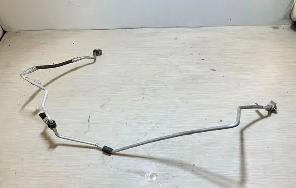 Audi Q3 8U Air conditioning (A/C) pipe/hose 8U0820741D 24527