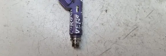 Toyota Corolla Verso AR10 Fuel injector 2325022100