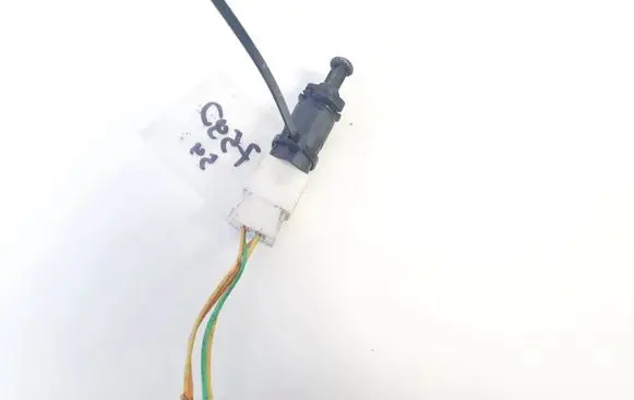 Renault Espace - Grand espace IV Brake pedal sensor switch