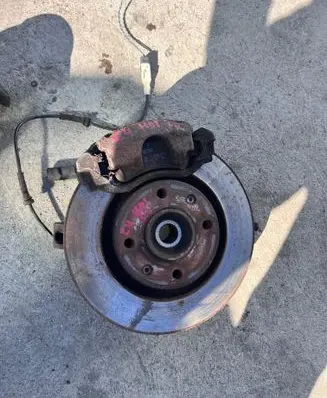 Citroen C4 I Front wheel hub spindle knuckle 6262