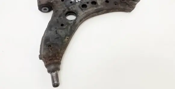 Volkswagen Polo IV 9N3 Front control arm 407157C