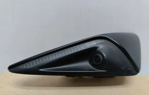 Tesla Model 3 Front fender indicator light 1495865-20-D