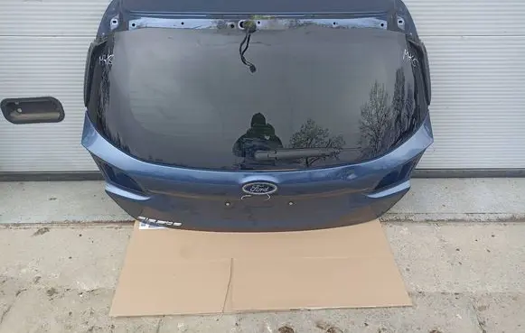 Ford Fiesta Tailgate/trunk/boot lid 