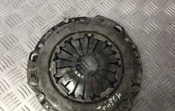 Mercedes-Benz A W169 Pressure plate a0212509101