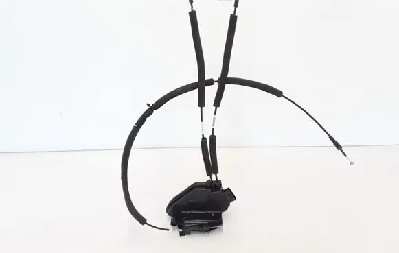 Renault Koleos II Rear door lock 825029541R