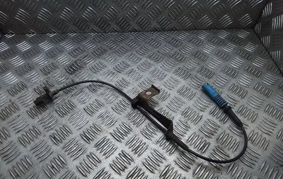 BMW 5 E39 ABS brake wheel speed sensor 34526756375 6756375