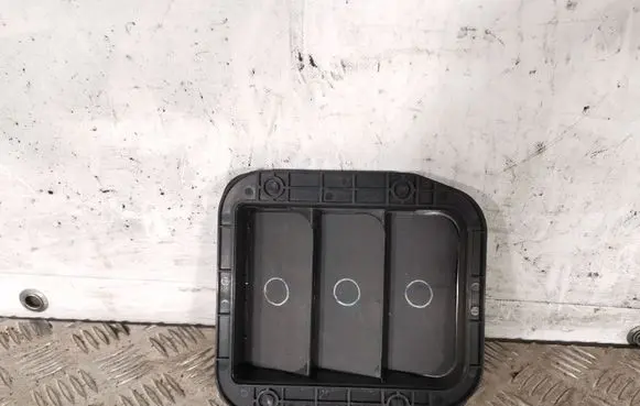 Honda CR-V Quarter panel pressure vent 75450SMA