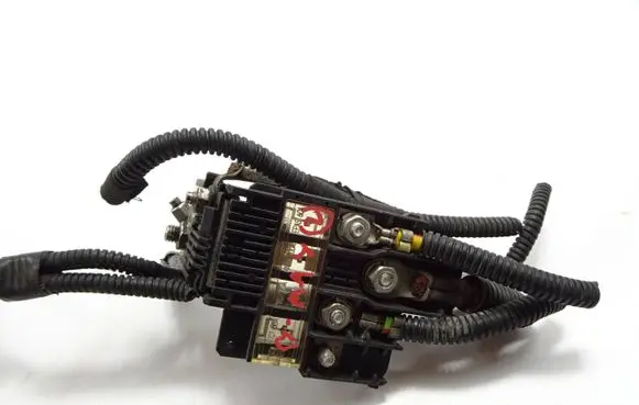 Ford B-MAX Positive cable (battery) 