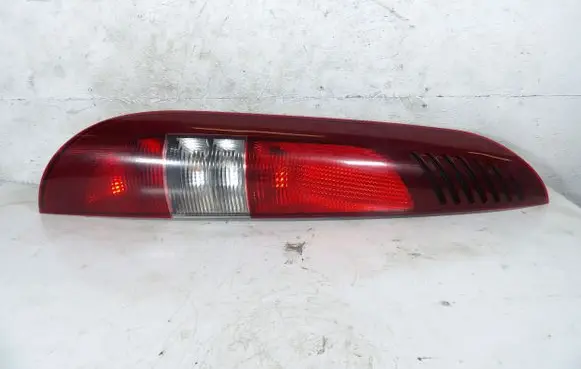 Mercedes-Benz Vaneo W414 Rear/tail lights A4148200364