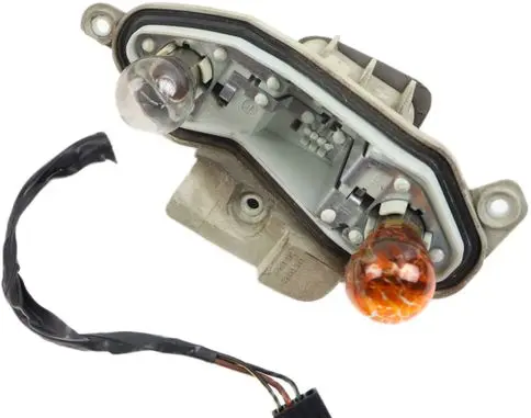 Opel Vectra C Tail light bulb cover holder 443042 443046