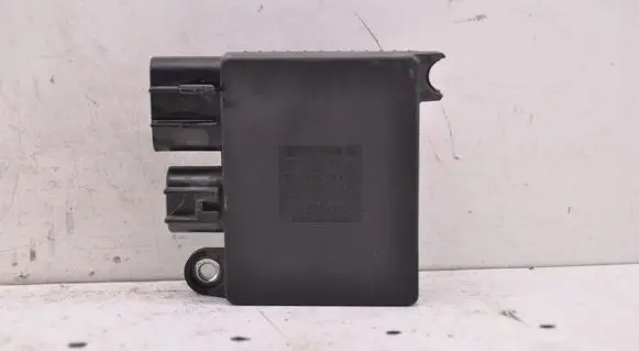 Lexus RX 450H Coolant fan relay 8925726020