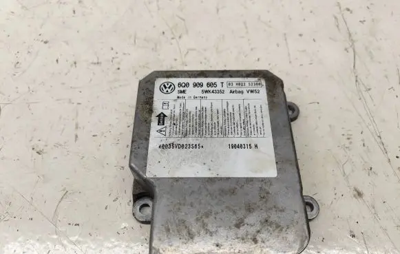 Volkswagen Caddy Airbag control unit/module 6Q0909605T 5WK43352