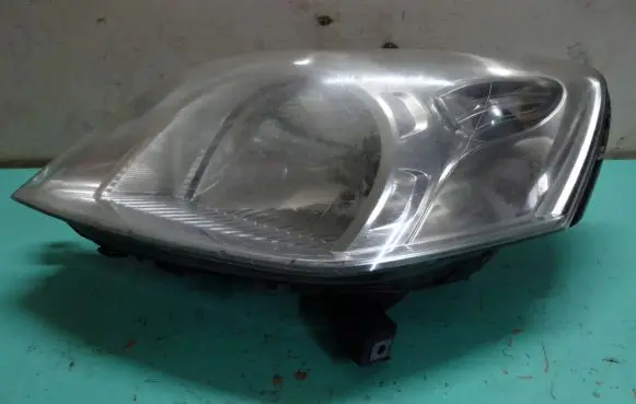 Citroen Nemo Headlight/headlamp 1356687080