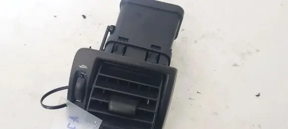 Volvo V50 Dash center air vent grill y01103o