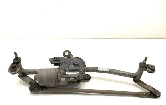 Skoda Superb B6 (3T) Front wiper linkage and motor