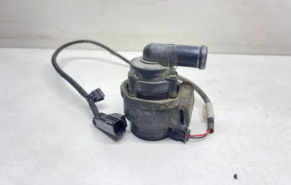 Volvo V60 Electric auxiliary coolant/water pump 31332380