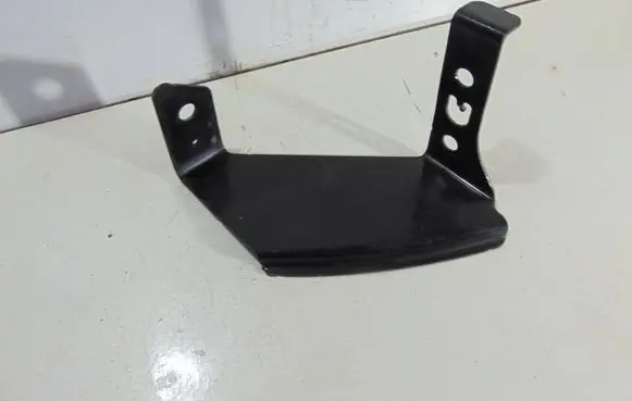 Opel Movano B Radiator mount bracket