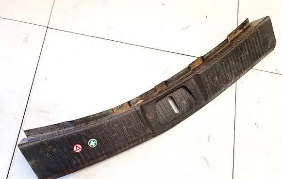 Other trunk/boot trim element
