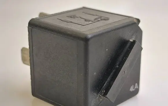 Ford Escort Other relay 93BG14N089CA V23136J4X1