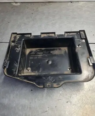 Volkswagen Transporter - Caravelle T4 Fuse box cover 7D0971825