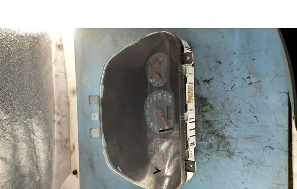 Volvo S40, V40 Speedometer (instrument cluster)