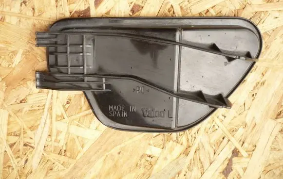 Audi A2 Headlight/headlamp dust cover 8Z0941159