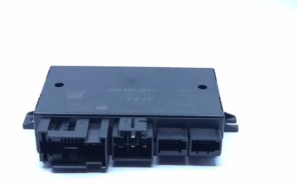 Volkswagen Tiguan Tow bar trailer control unit/module 5H2907383C 5H2907383 5DS01407723