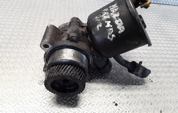Mazda Premacy Power steering pump CB873265X