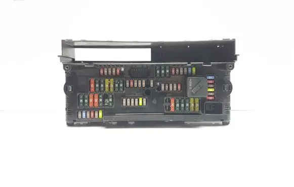 BMW 5 F10 F11 Fuse module 9252815