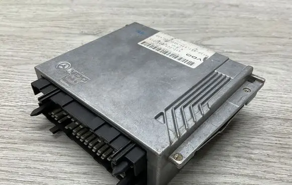 Mercedes-Benz S W140 Engine control unit/module ECU 1405453232 A1405453232