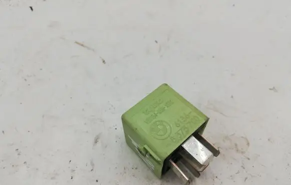 BMW X3 E83 Other relay 8373700