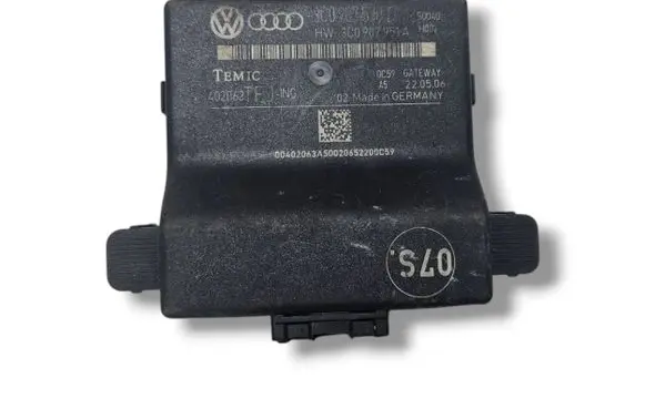 Volkswagen PASSAT B6 Gateway control module 3C0907530C 402063 3C0907951A