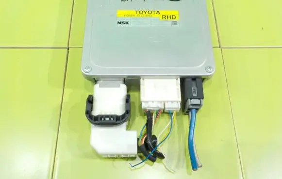 Toyota RAV 4 (XA30) Other control units/modules 8965042060