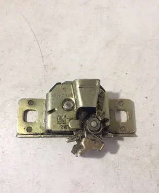 Opel Calibra Tailgate/trunk/boot lock/catch/latch 90347360