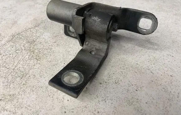 Ford Mondeo MK IV Front door upper hinge